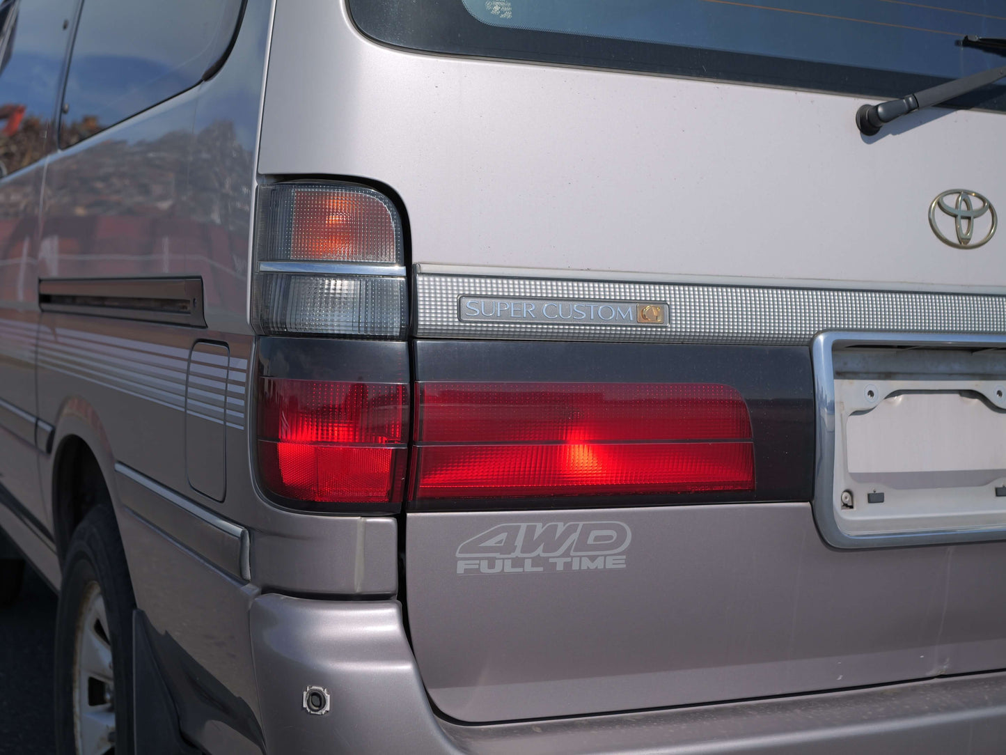 1996 TOYOTA HIACE SUPER CUSTOM G 4WD DIESEL VAN