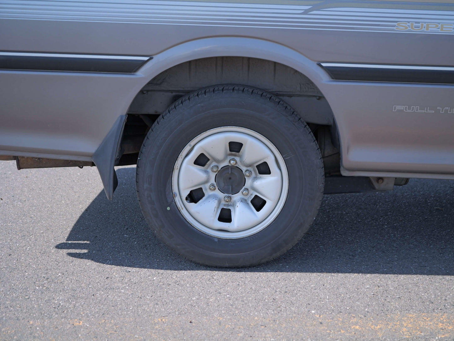 1996 TOYOTA HIACE SUPER CUSTOM G 4WD DIESEL VAN