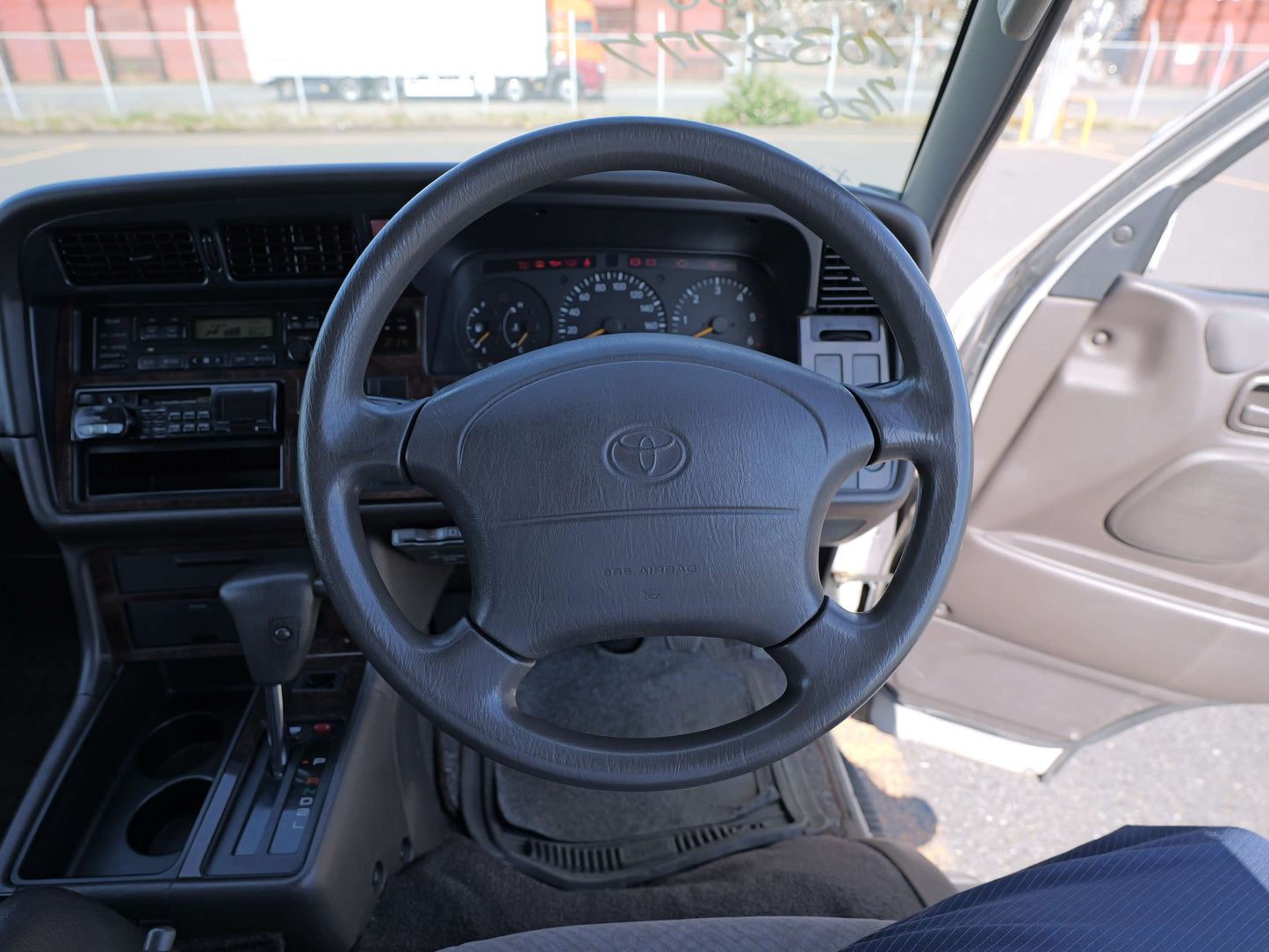 1996 TOYOTA HIACE SUPER CUSTOM G 4WD DIESEL VAN