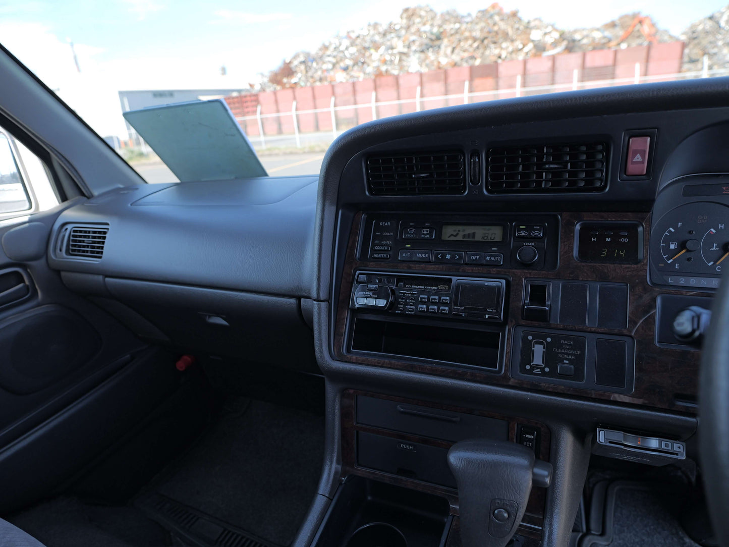 1996 TOYOTA HIACE SUPER CUSTOM G 4WD DIESEL VAN