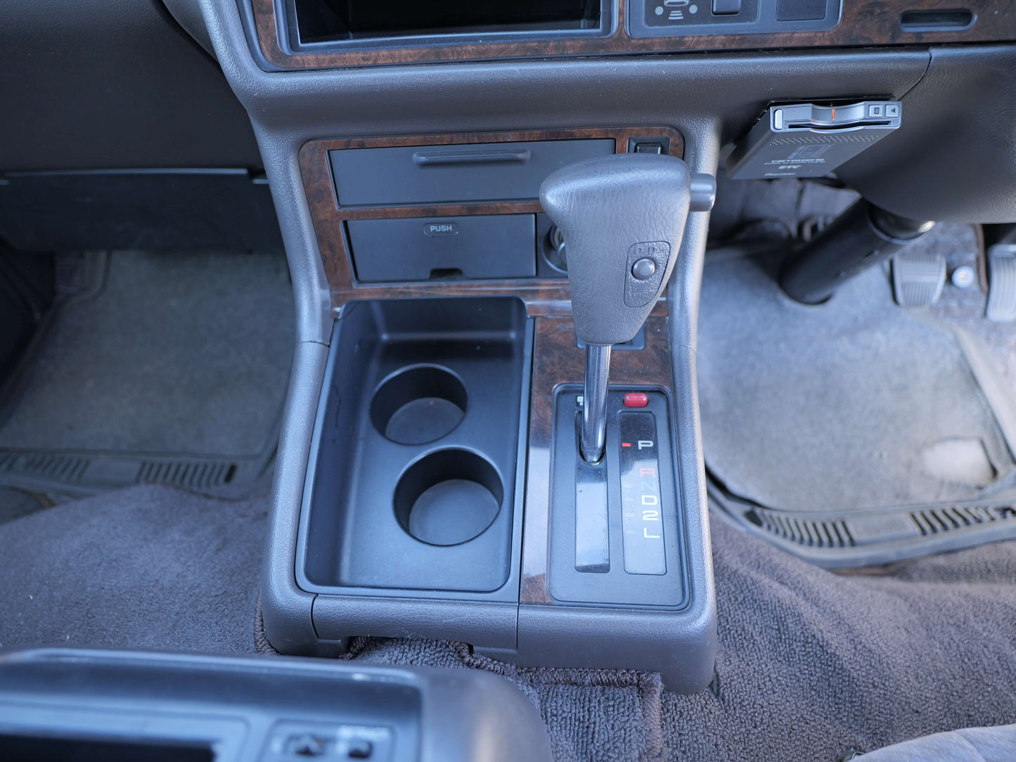 1996 TOYOTA HIACE SUPER CUSTOM G 4WD DIESEL VAN
