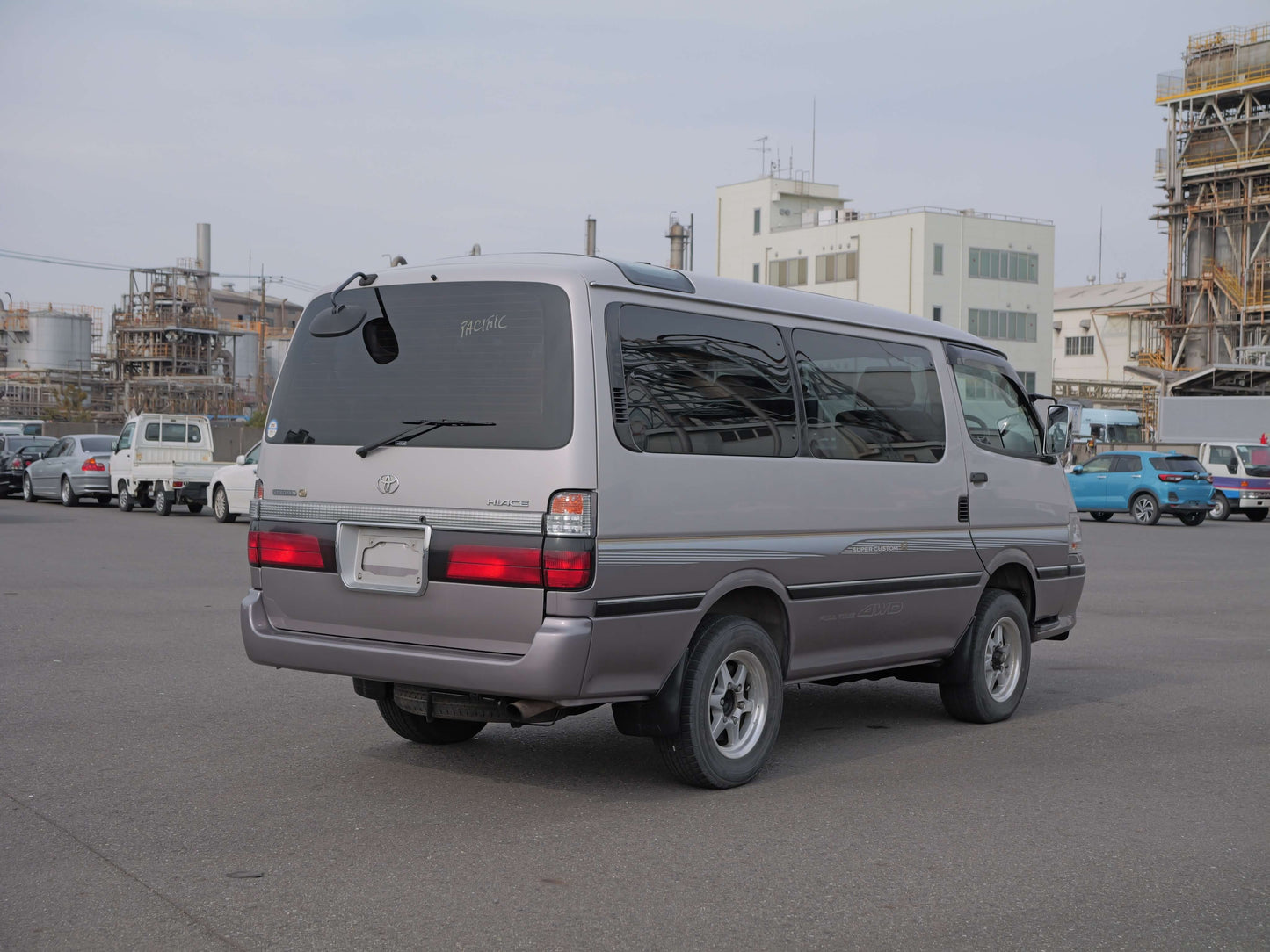 1999 TOYOTA HIACE SUPER CUSTOM 4WD VAN