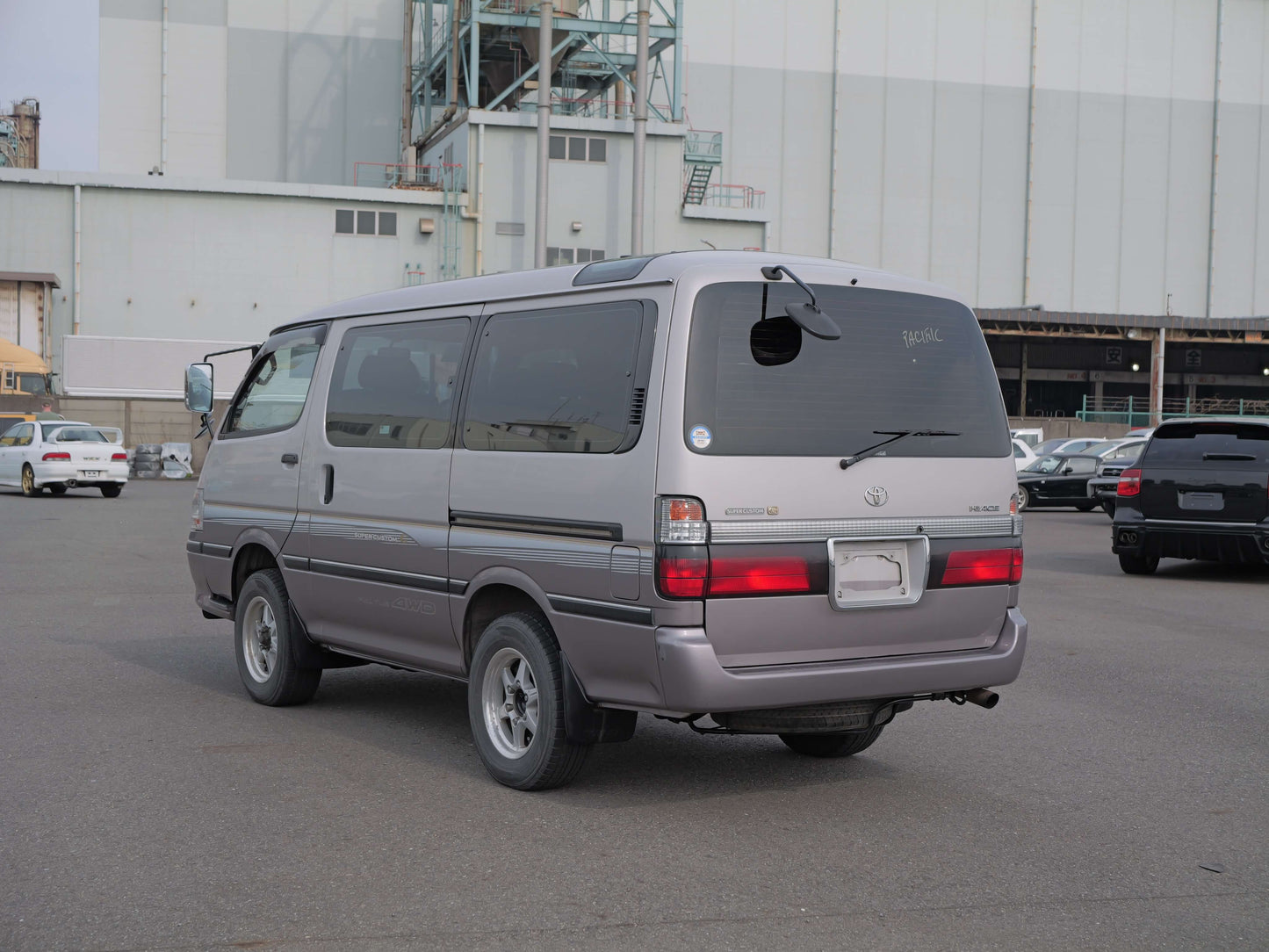 1999 TOYOTA HIACE SUPER CUSTOM 4WD VAN