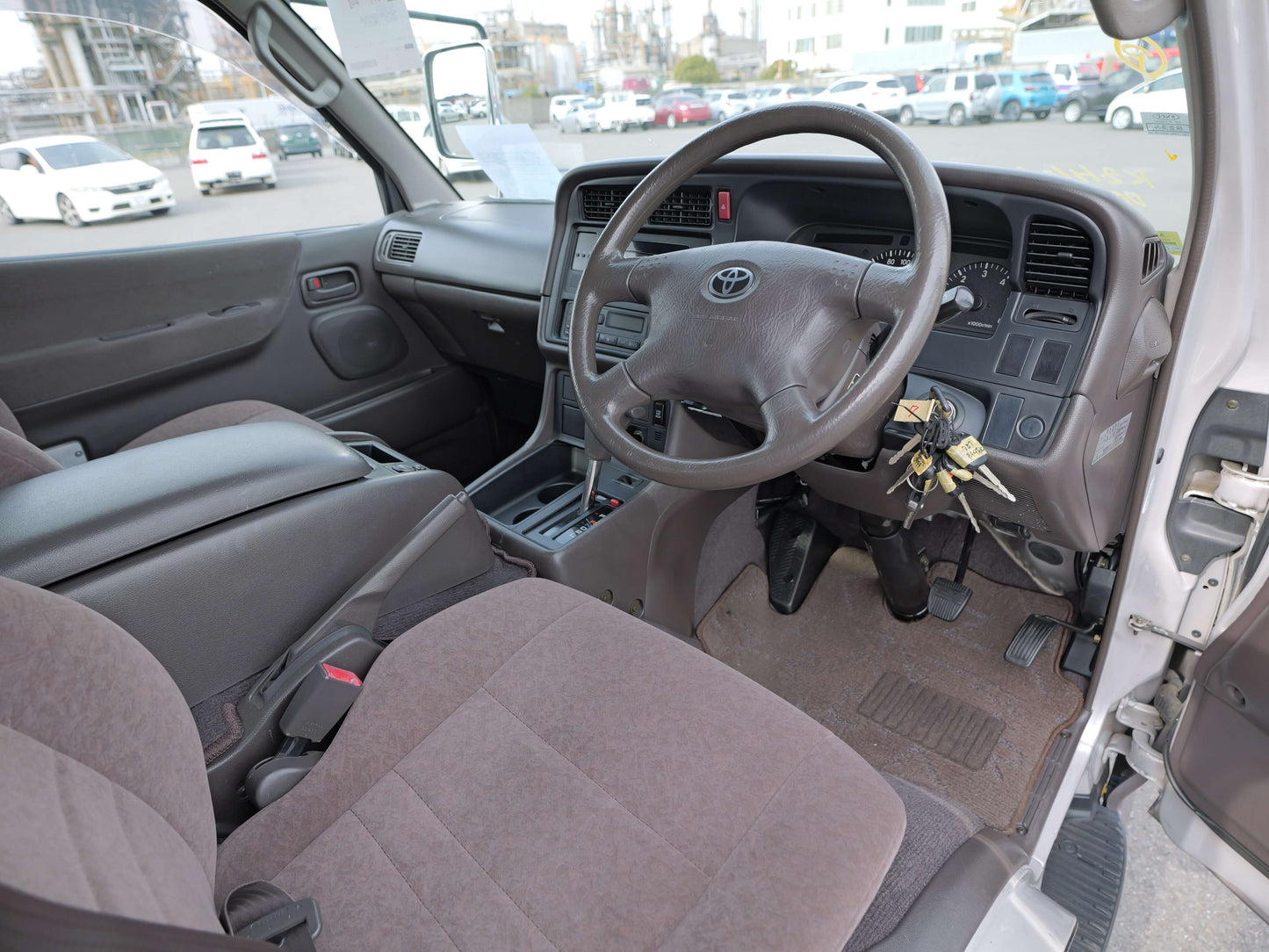 1999 TOYOTA HIACE SUPER CUSTOM 4WD VAN