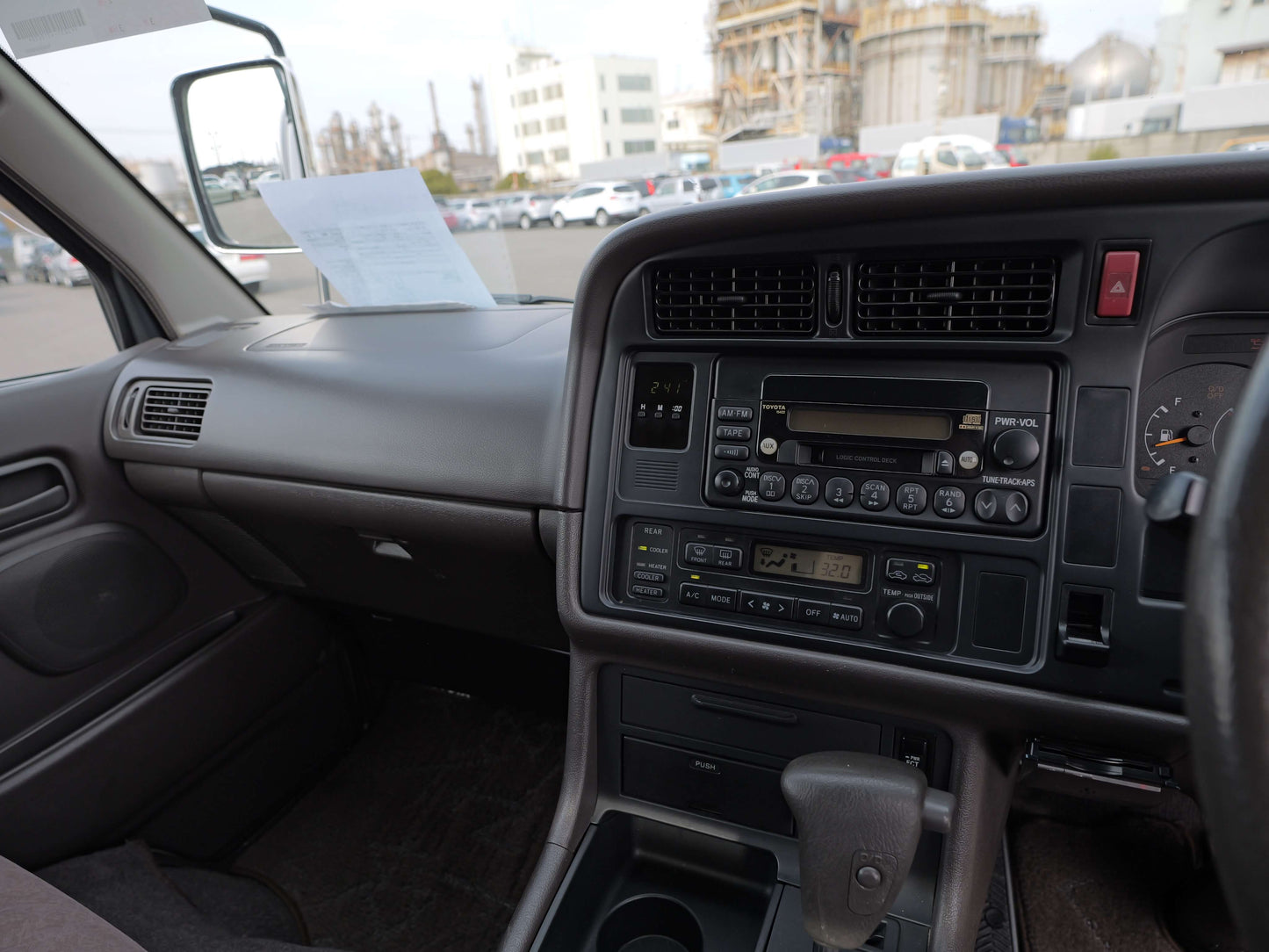 1999 TOYOTA HIACE SUPER CUSTOM 4WD VAN