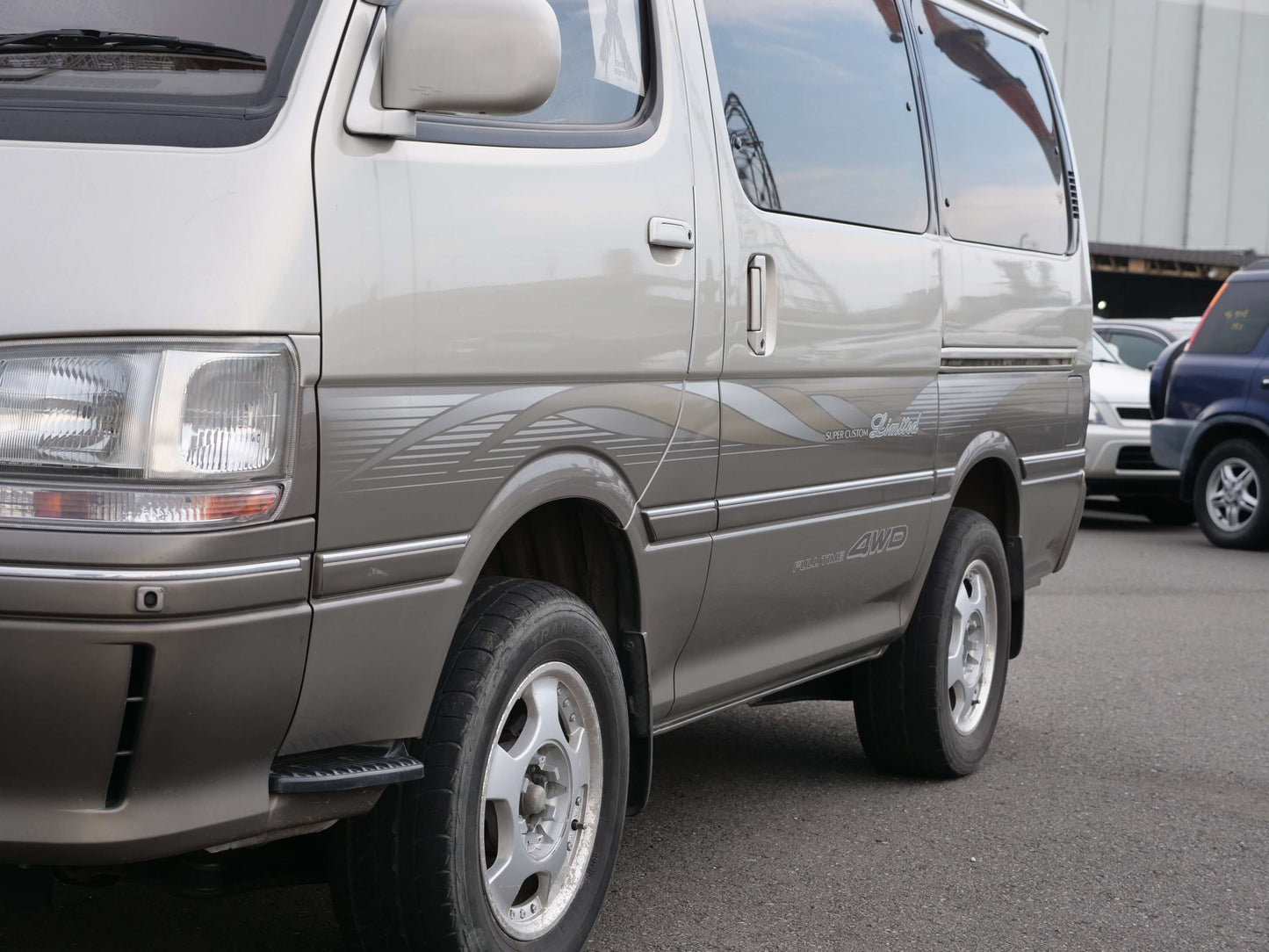 1998 TOYOTA HIACE SUPER CUSTOM LIMITED 4WD DIESEL VAN