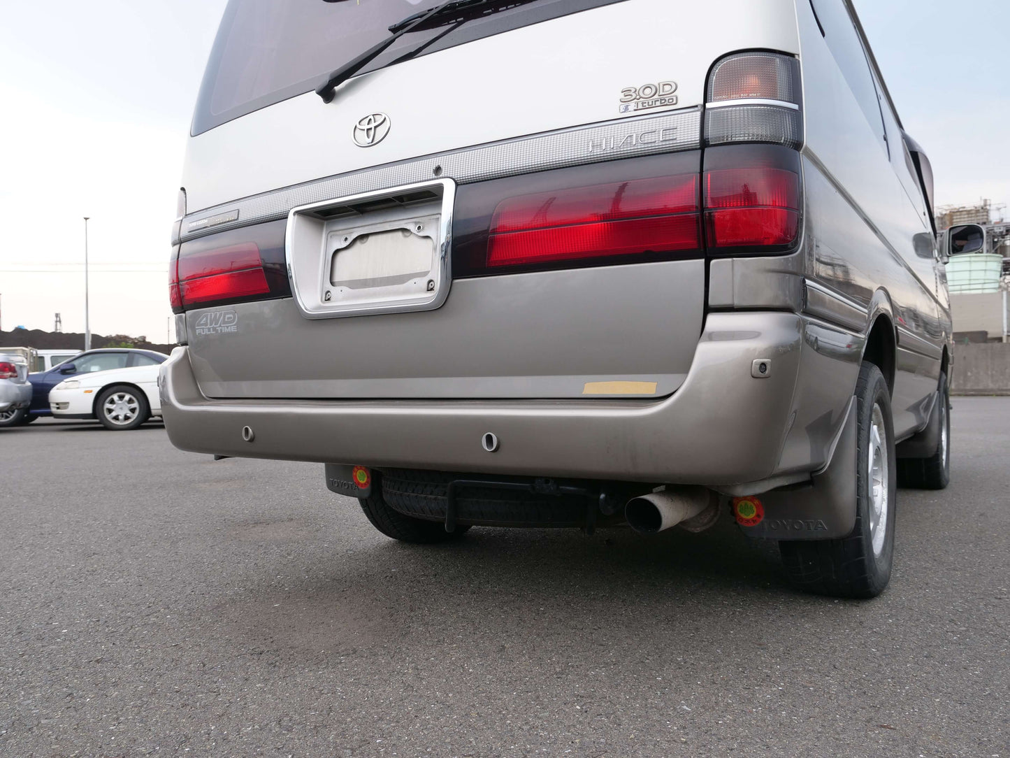 1998 TOYOTA HIACE SUPER CUSTOM LIMITED 4WD DIESEL VAN