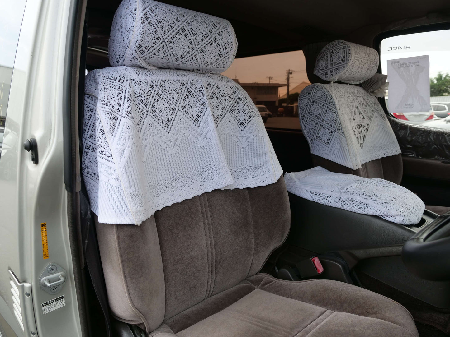 1998 TOYOTA HIACE SUPER CUSTOM LIMITED 4WD DIESEL VAN