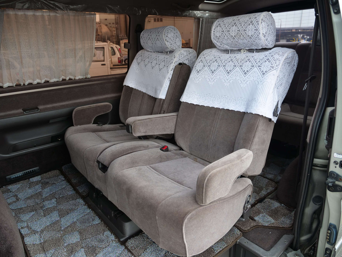 1998 TOYOTA HIACE SUPER CUSTOM LIMITED 4WD DIESEL VAN
