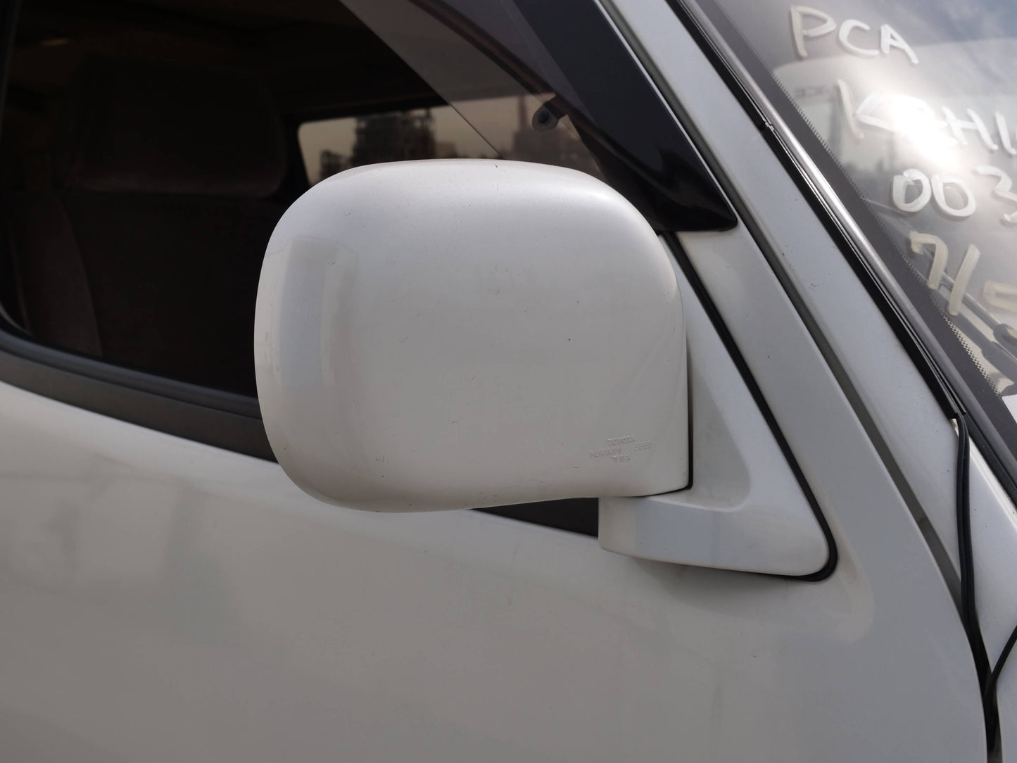 1999 TOYOTA HIACE SUPER CUSTOM 4WD DIESEL VAN