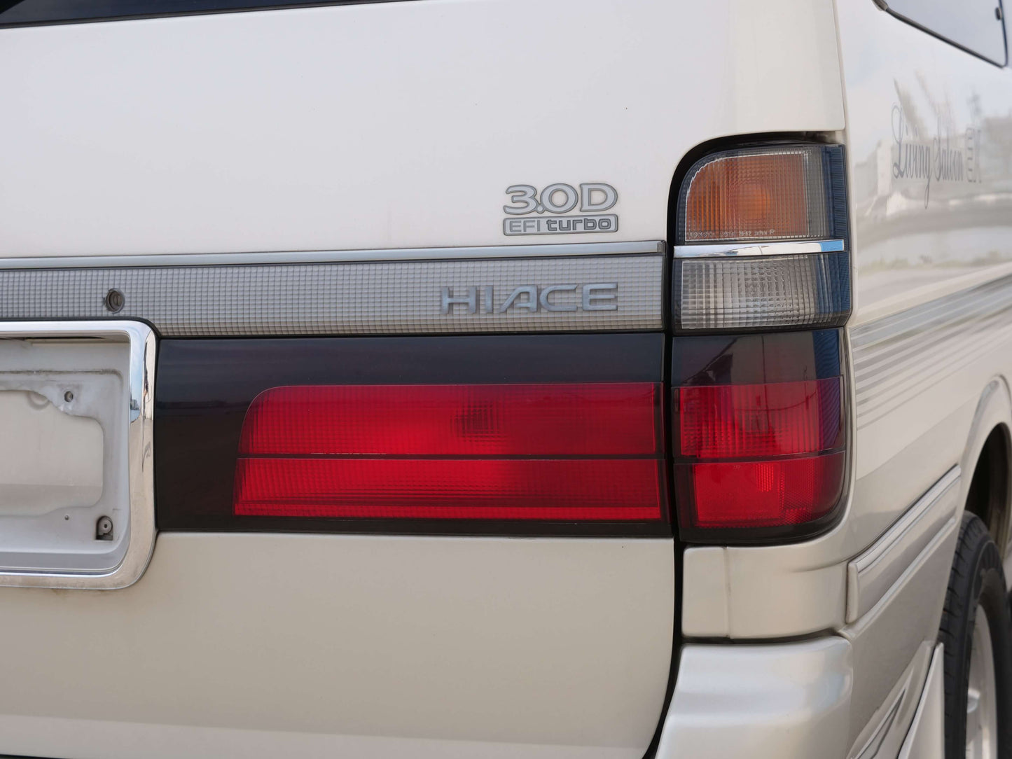 1999 TOYOTA HIACE SUPER CUSTOM 4WD DIESEL VAN