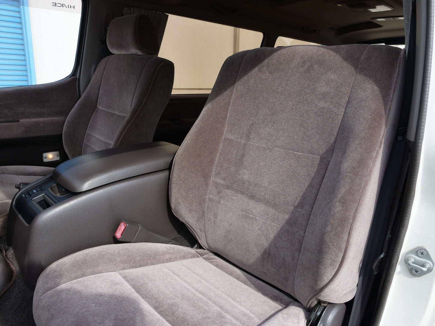 1999 TOYOTA HIACE SUPER CUSTOM 4WD DIESEL VAN