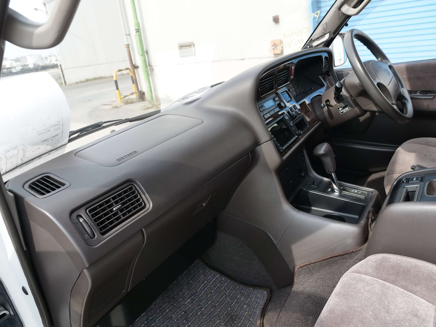 1999 TOYOTA HIACE SUPER CUSTOM 4WD DIESEL VAN