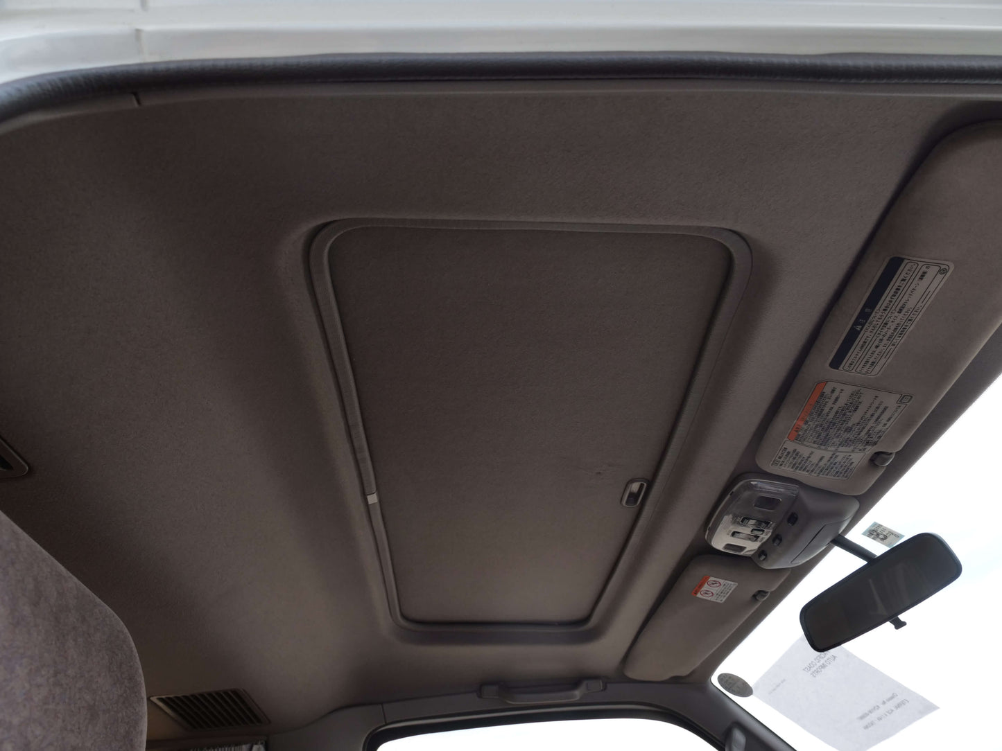 1999 TOYOTA HIACE SUPER CUSTOM 4WD DIESEL VAN