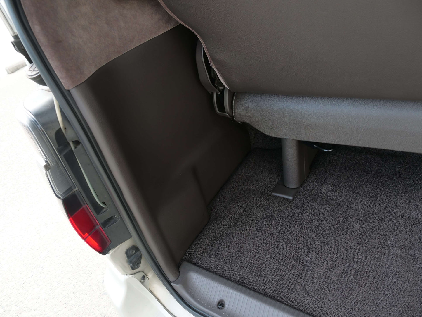 1999 TOYOTA HIACE SUPER CUSTOM 4WD DIESEL VAN