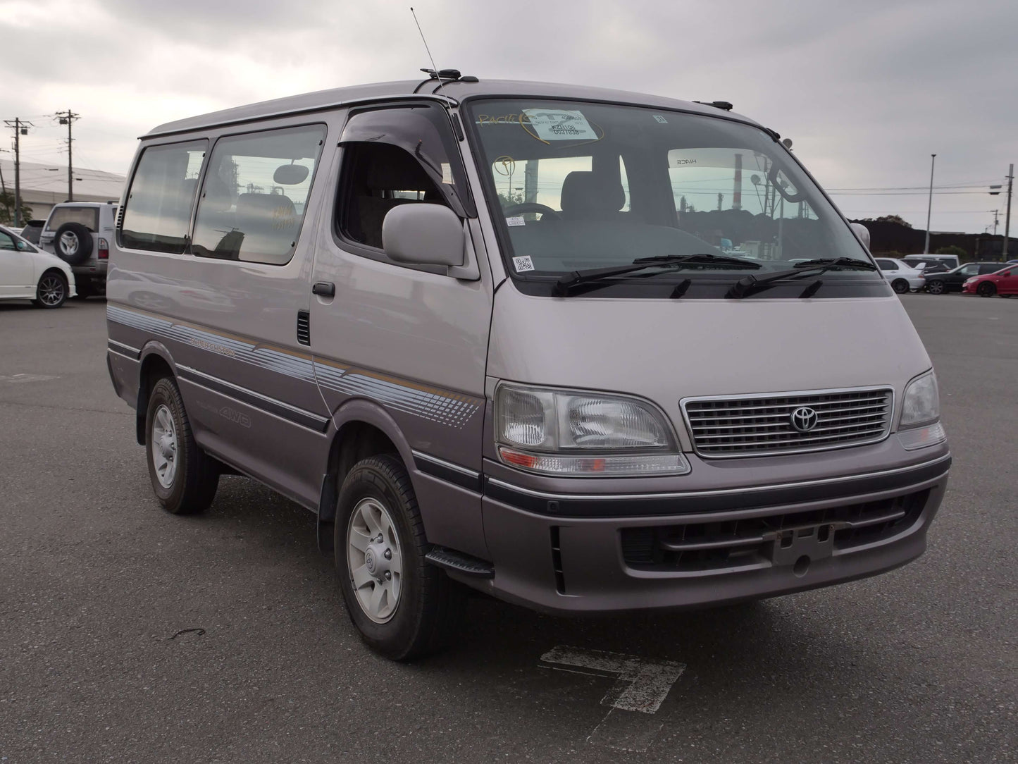 1999 TOYOTA HIACE SUPER CUSTOM 4WD VAN