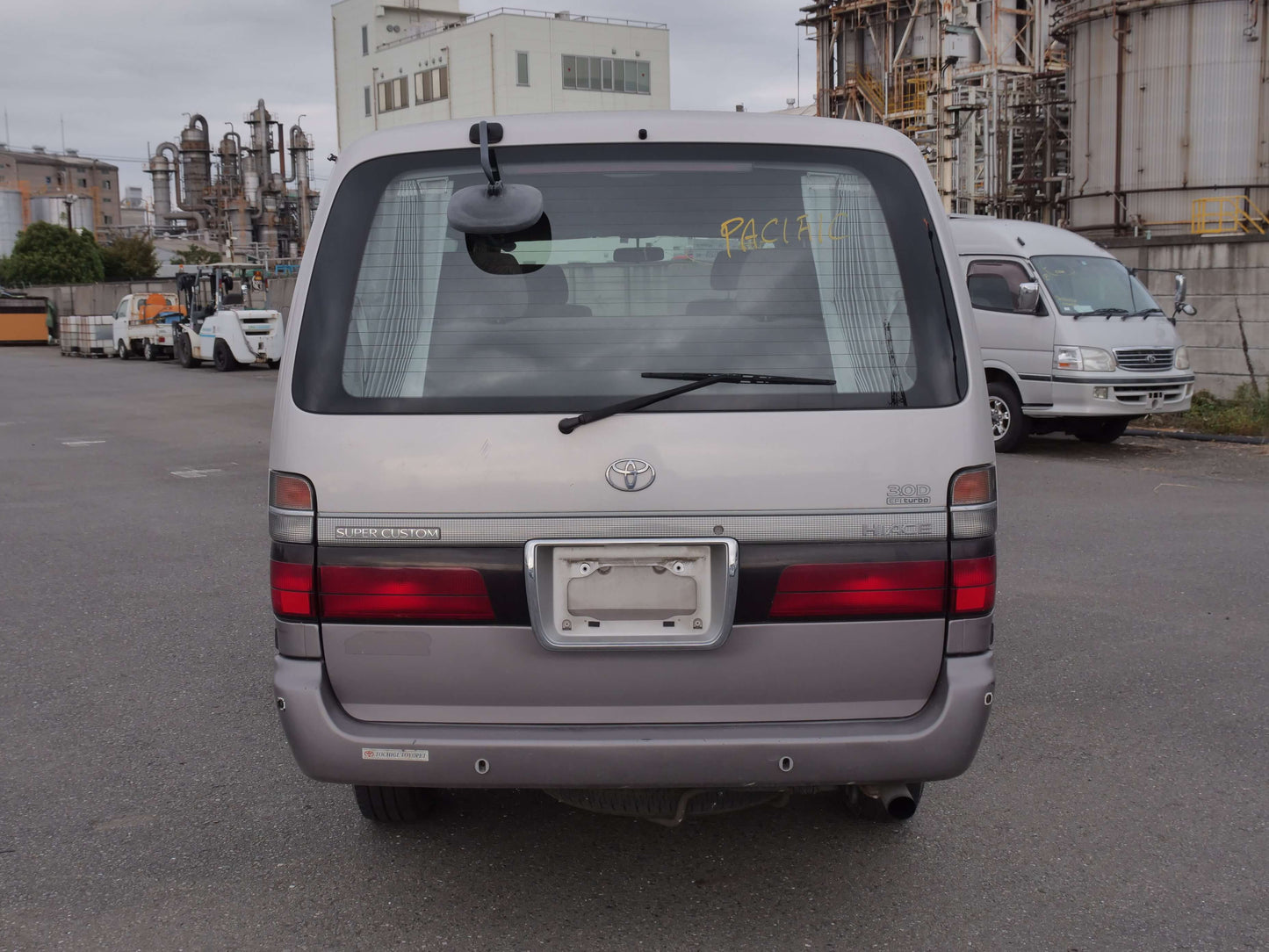 1999 TOYOTA HIACE SUPER CUSTOM 4WD VAN