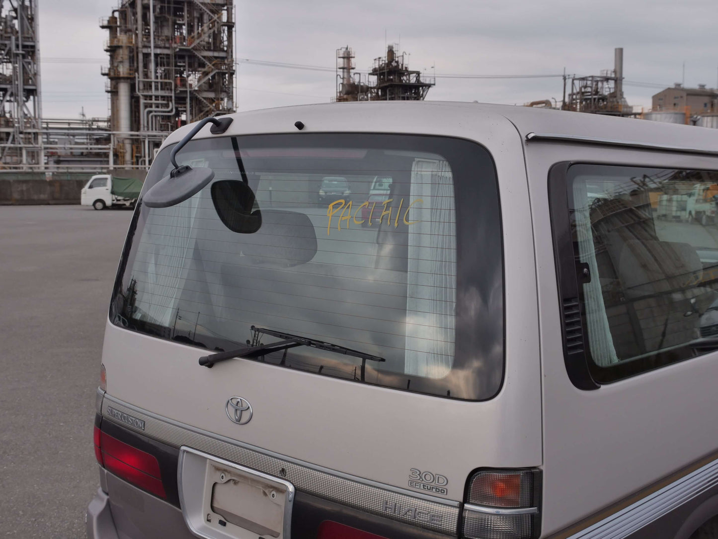 1999 TOYOTA HIACE SUPER CUSTOM 4WD VAN