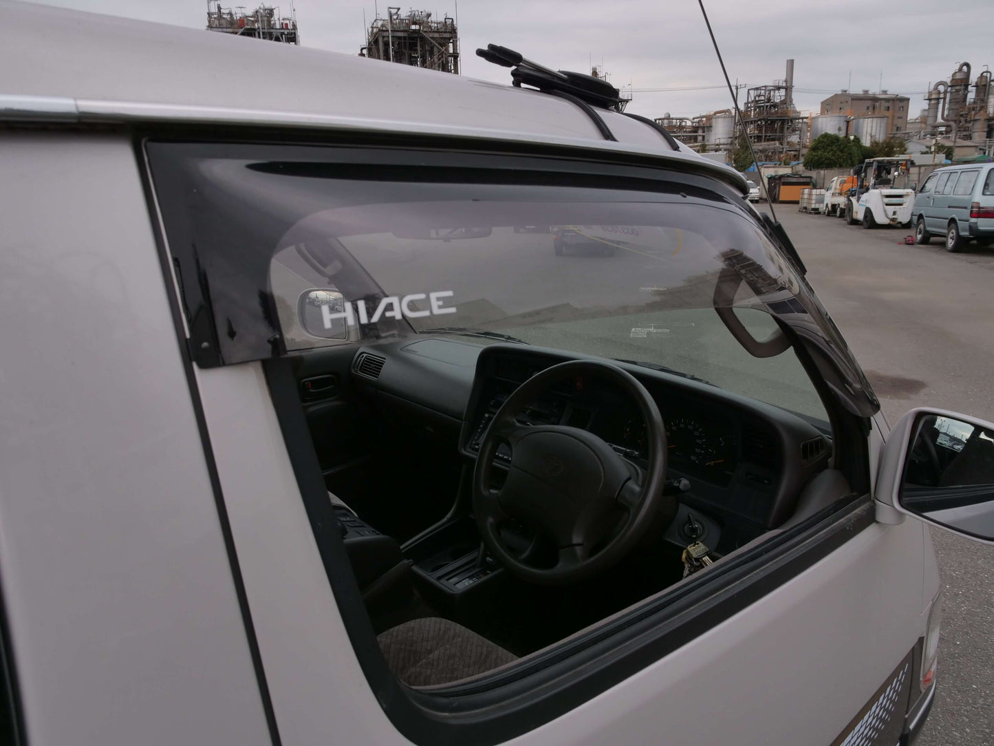 1999 TOYOTA HIACE SUPER CUSTOM 4WD VAN