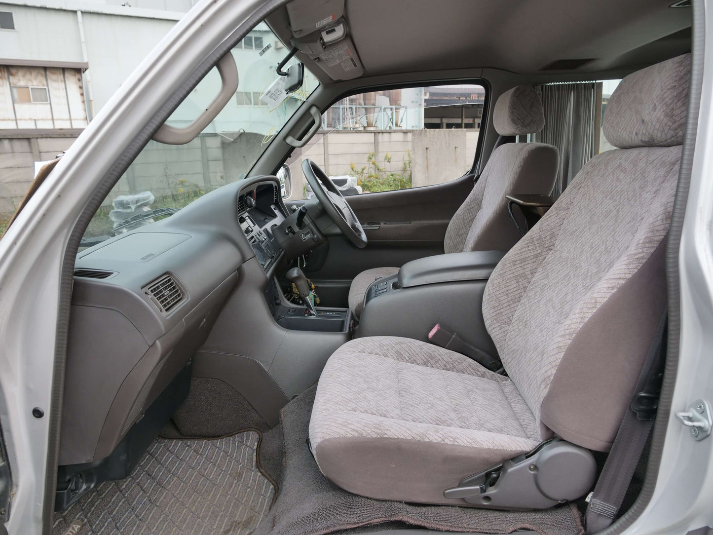 1999 TOYOTA HIACE SUPER CUSTOM 4WD VAN