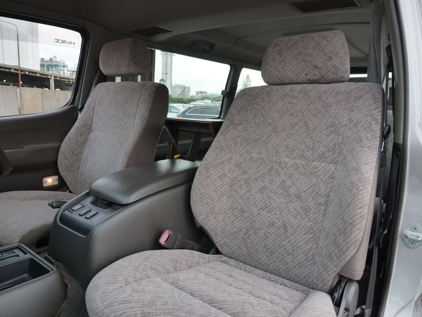 1999 TOYOTA HIACE SUPER CUSTOM 4WD VAN