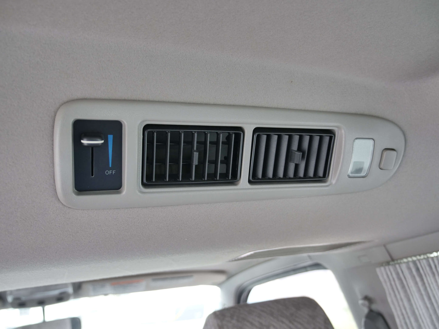 1999 TOYOTA HIACE SUPER CUSTOM 4WD VAN
