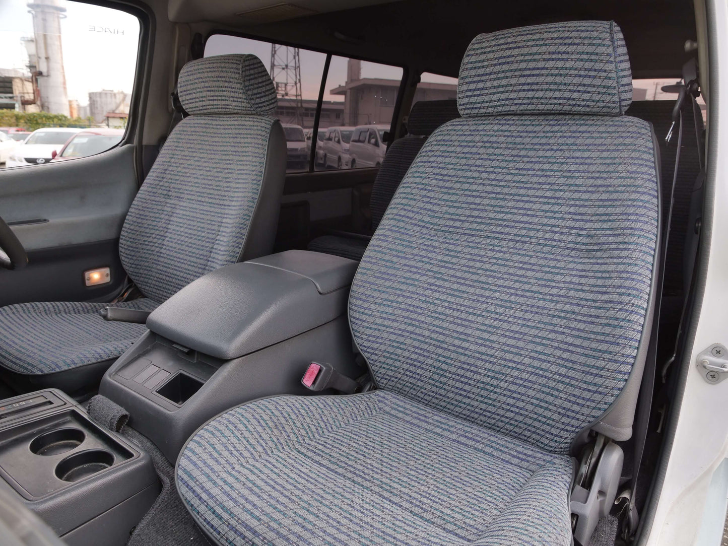 1996 TOYOTA HIACE SUPER GL 4WD VAN