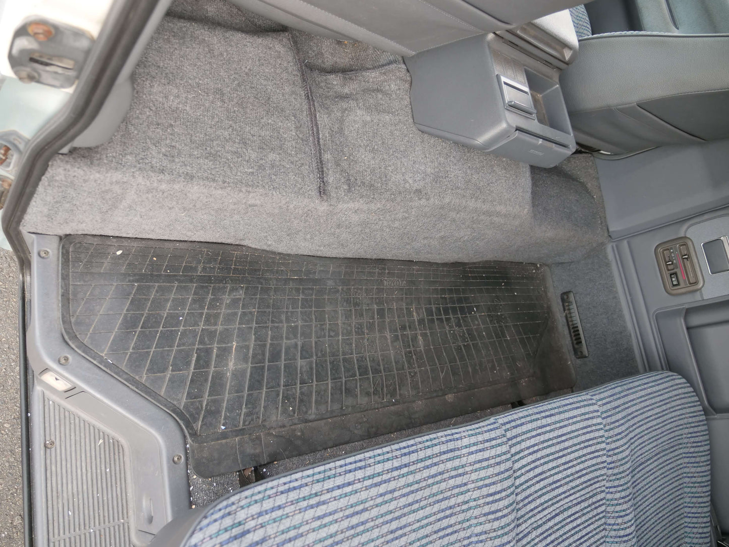 1996 TOYOTA HIACE SUPER GL 4WD VAN