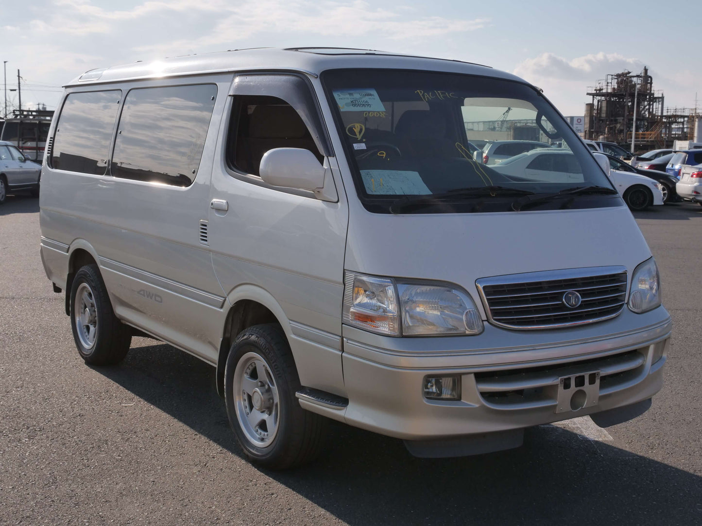 2000 TOYOTA HIACE SUPER CUSTOM 4WD VAN