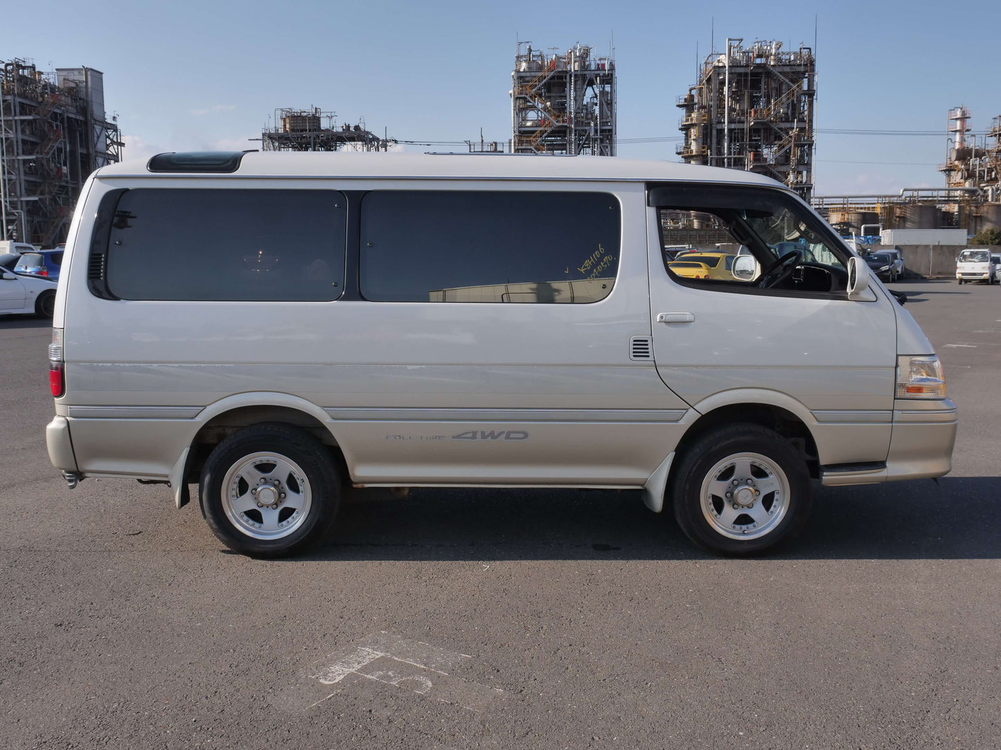 2000 TOYOTA HIACE SUPER CUSTOM 4WD VAN