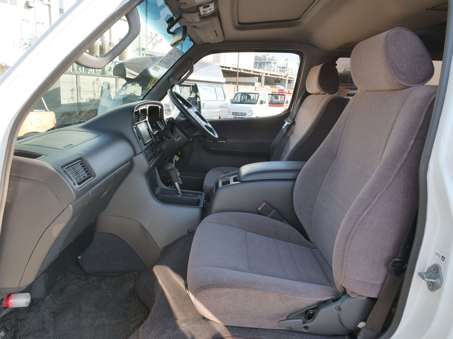 2000 TOYOTA HIACE SUPER CUSTOM 4WD VAN