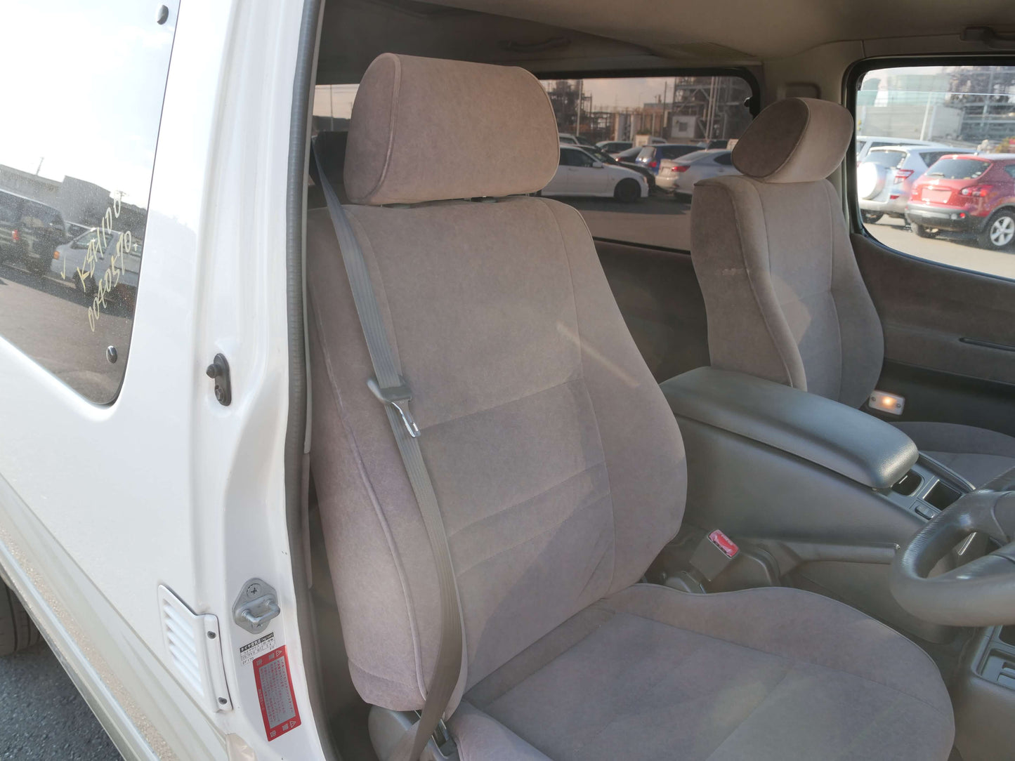 2000 TOYOTA HIACE SUPER CUSTOM 4WD VAN