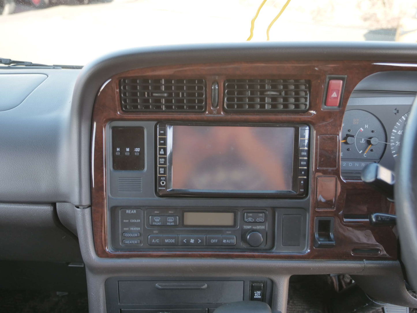 2000 TOYOTA HIACE SUPER CUSTOM 4WD VAN