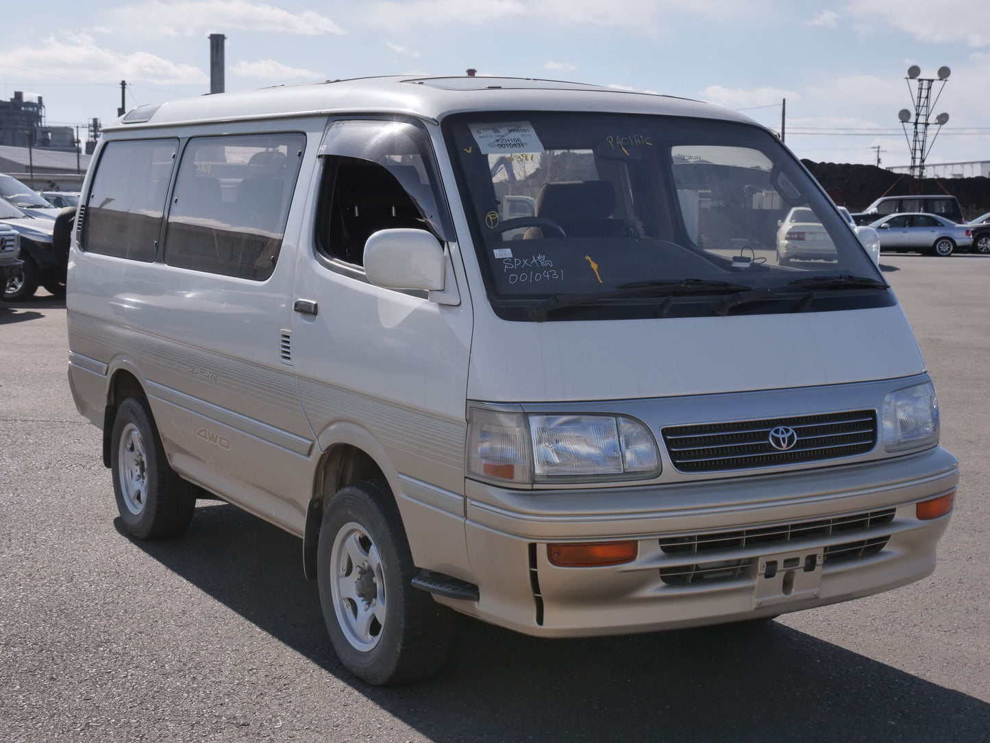 1994 TOYOTA HIACE SUPER CUSTOM LIMITED 4WD VAN