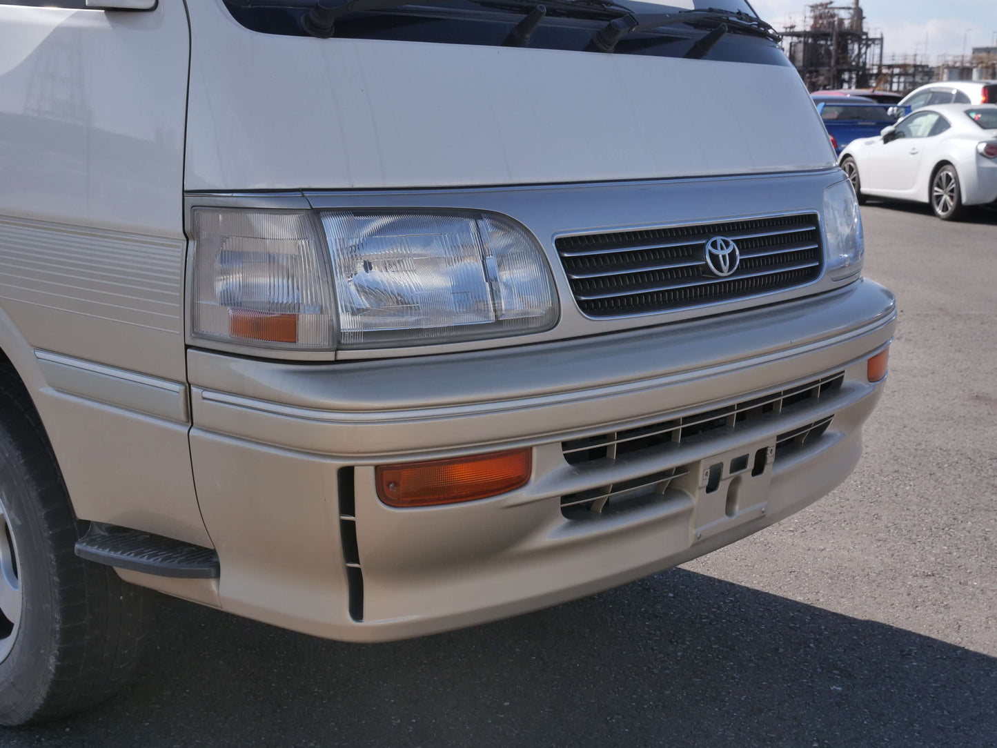 1994 TOYOTA HIACE SUPER CUSTOM LIMITED 4WD VAN