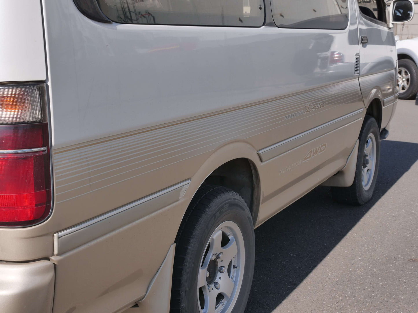 1994 TOYOTA HIACE SUPER CUSTOM LIMITED 4WD VAN