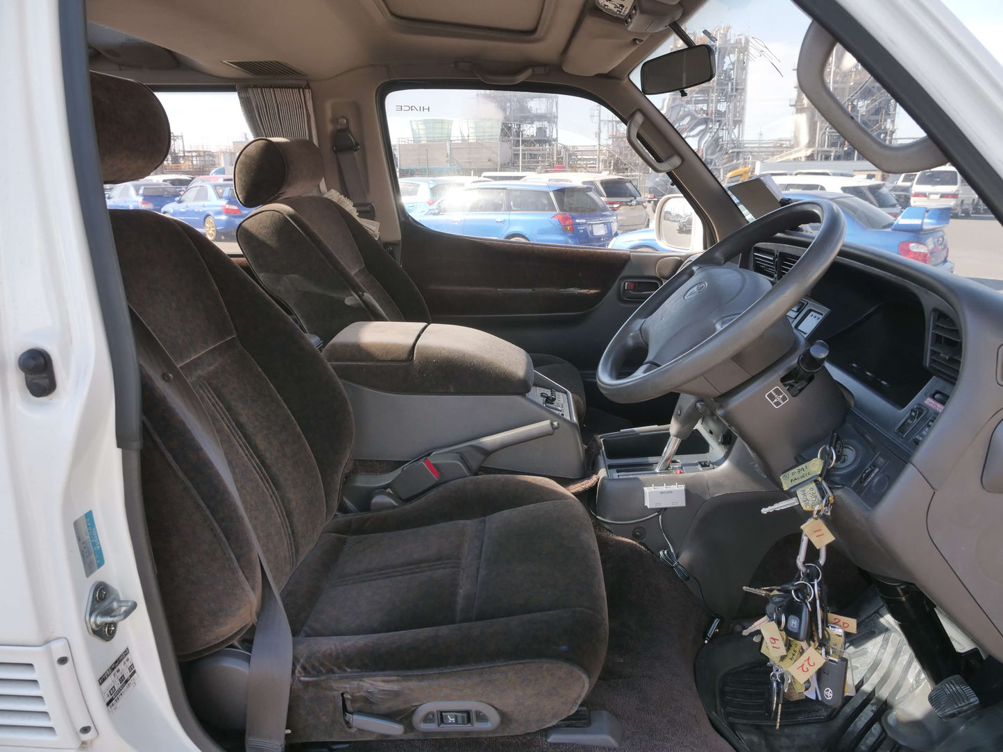 1994 TOYOTA HIACE SUPER CUSTOM LIMITED 4WD VAN