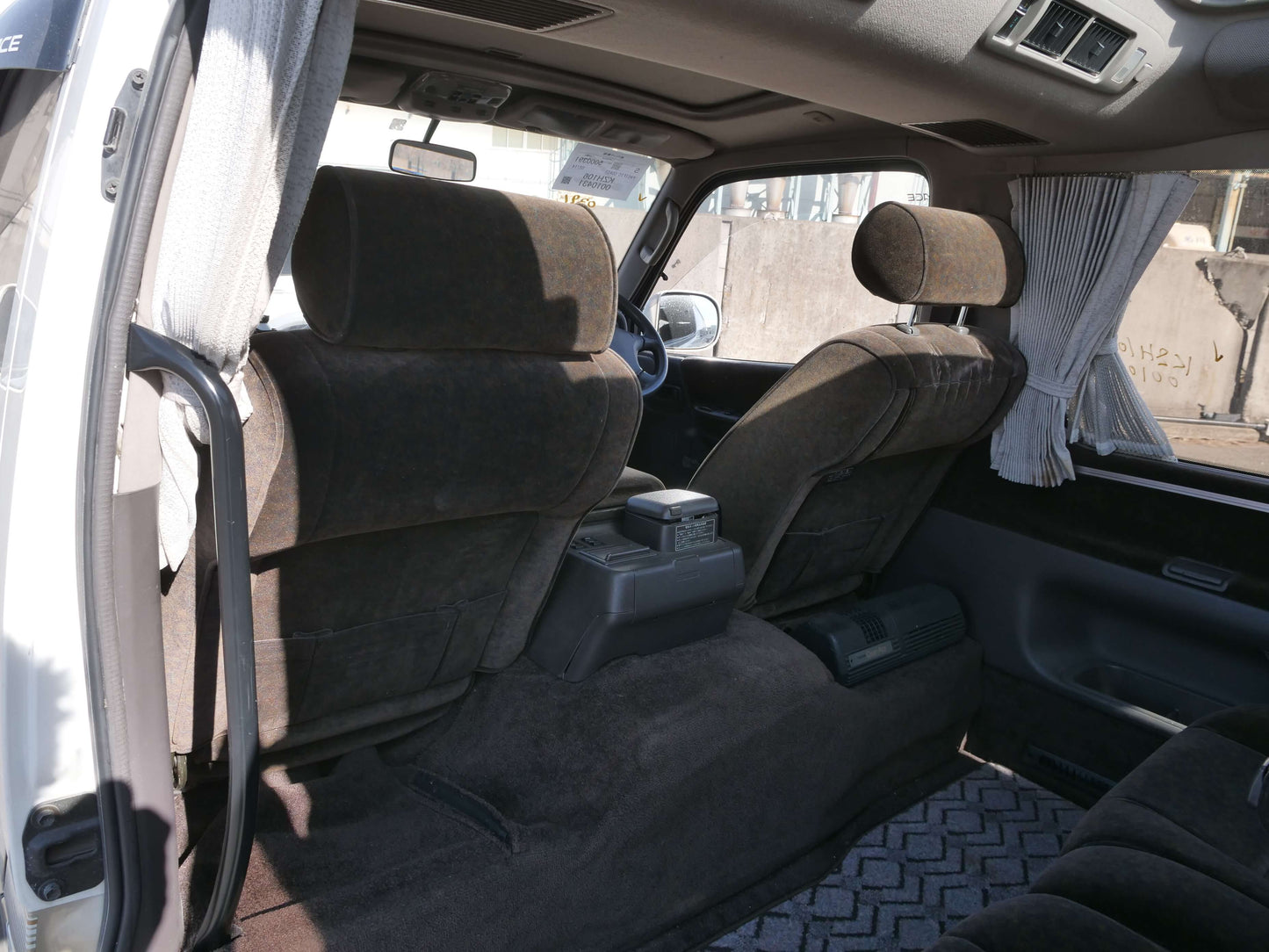 1994 TOYOTA HIACE SUPER CUSTOM LIMITED 4WD VAN