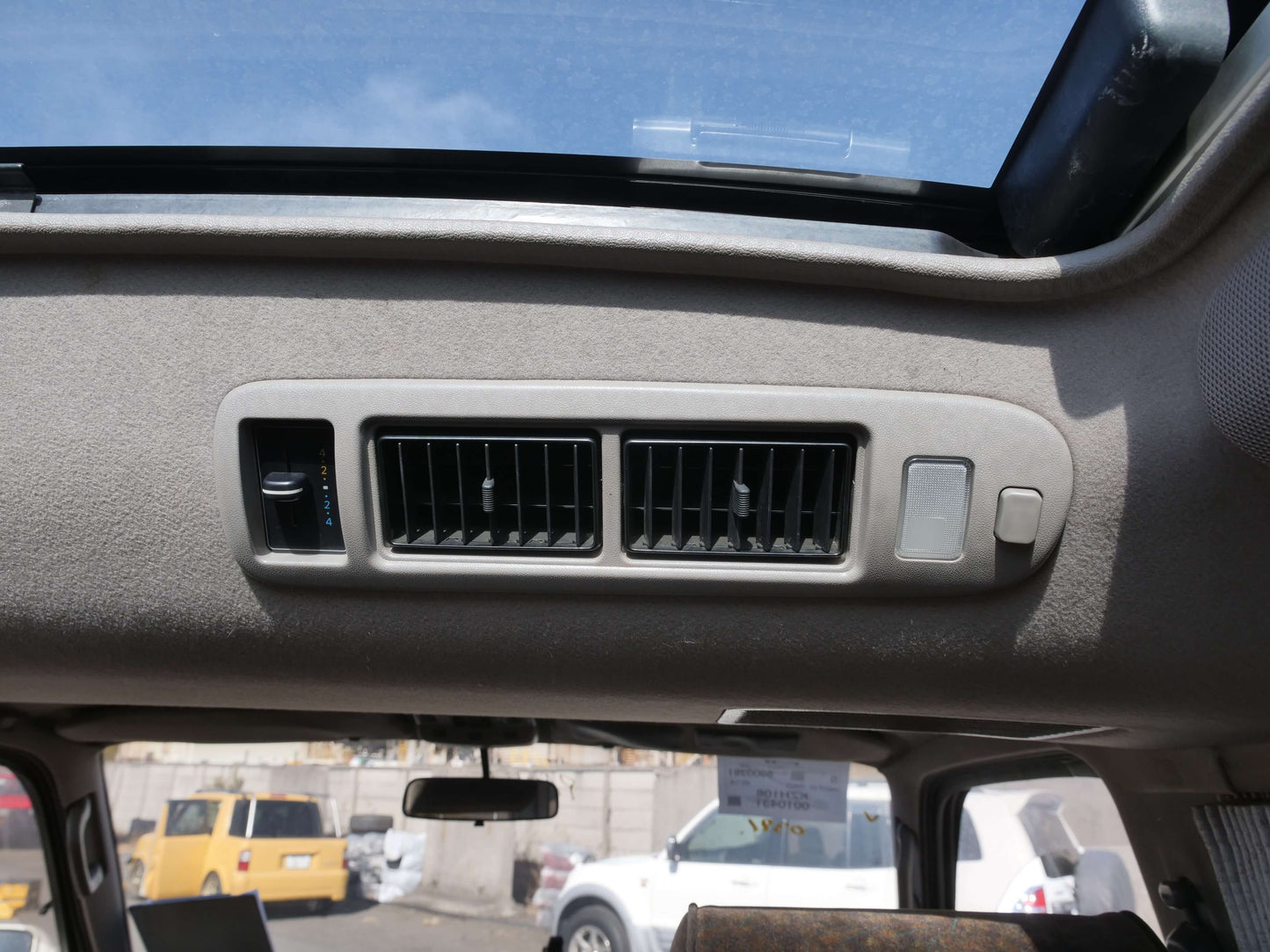 1994 TOYOTA HIACE SUPER CUSTOM LIMITED 4WD VAN
