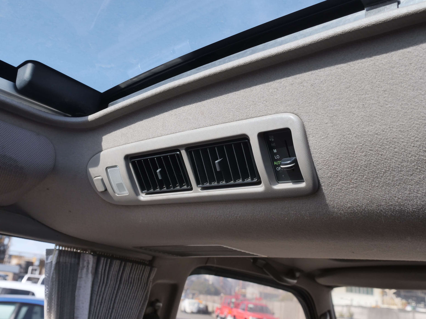 1994 TOYOTA HIACE SUPER CUSTOM LIMITED 4WD VAN