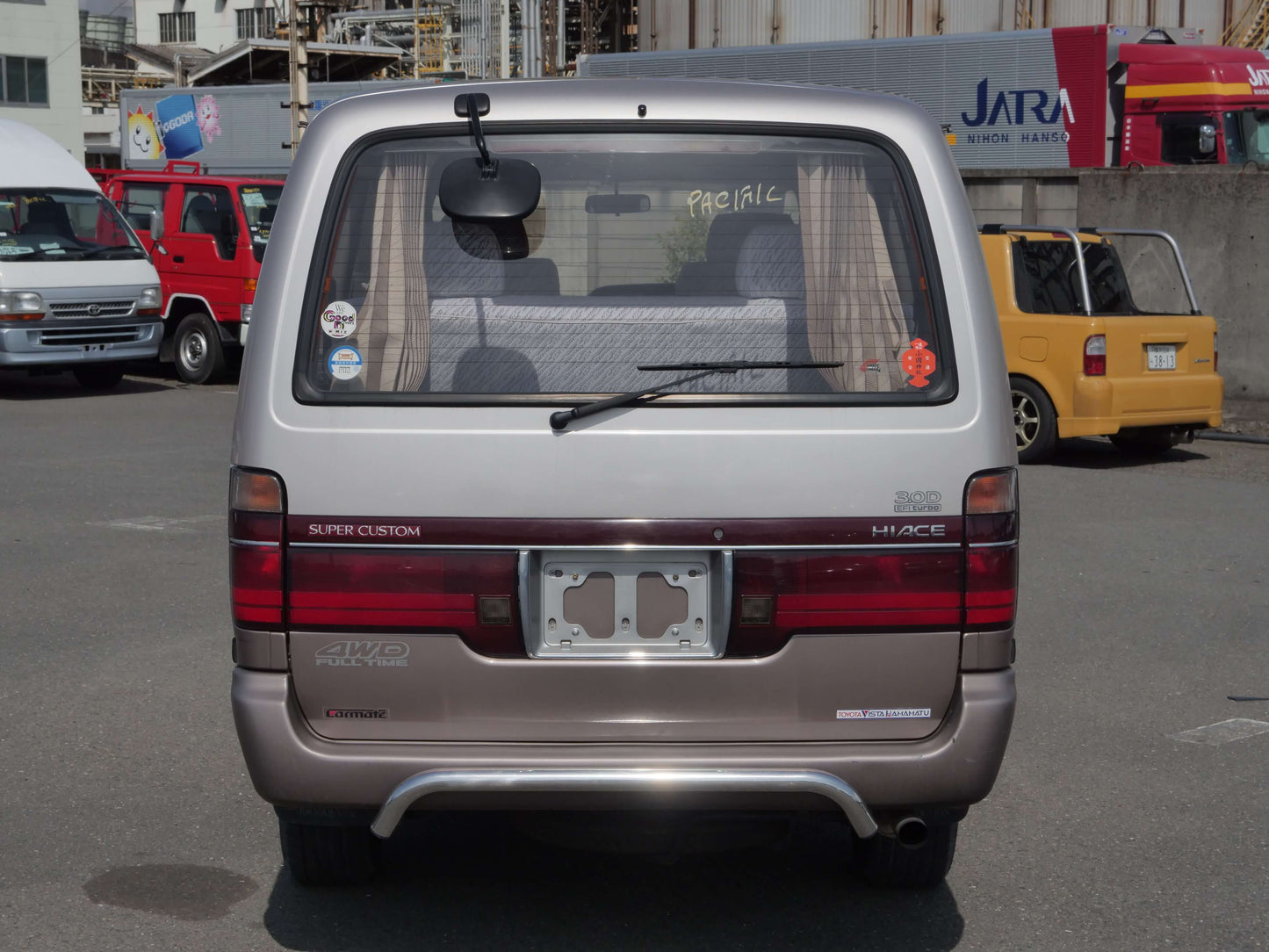 1994 TOYOTA HIACE SUPER CUSTOM 4WD VAN