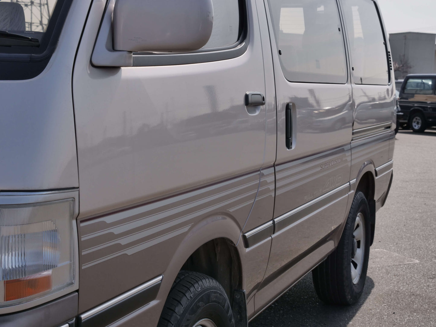 1994 TOYOTA HIACE SUPER CUSTOM 4WD VAN