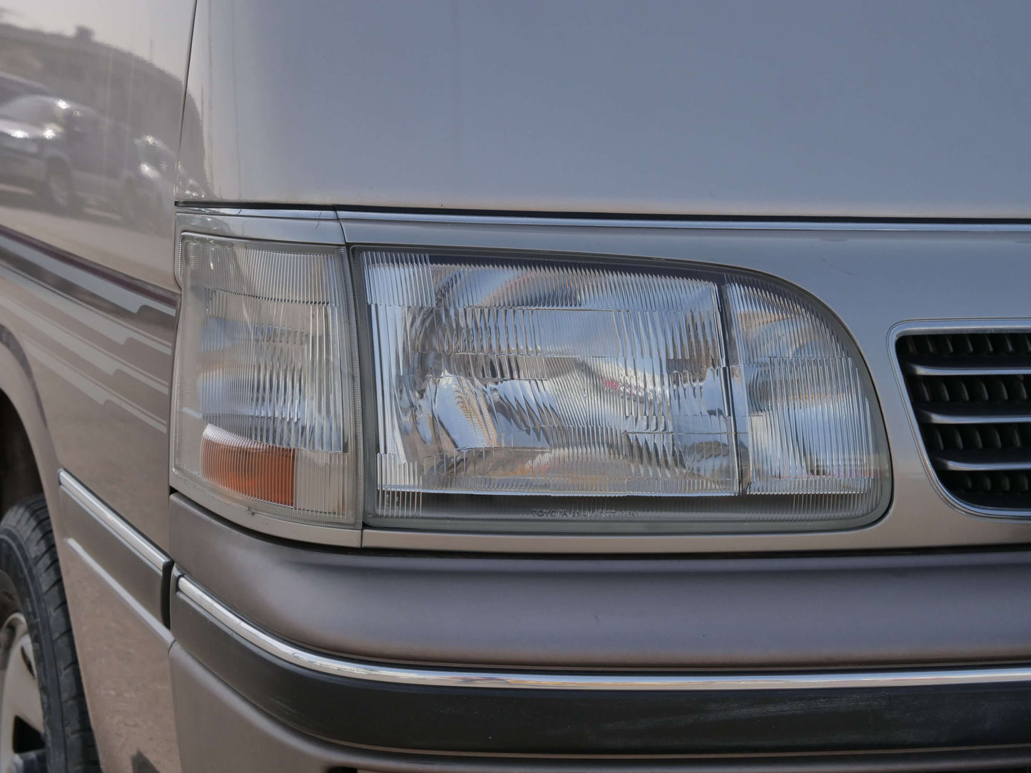 1994 TOYOTA HIACE SUPER CUSTOM 4WD VAN