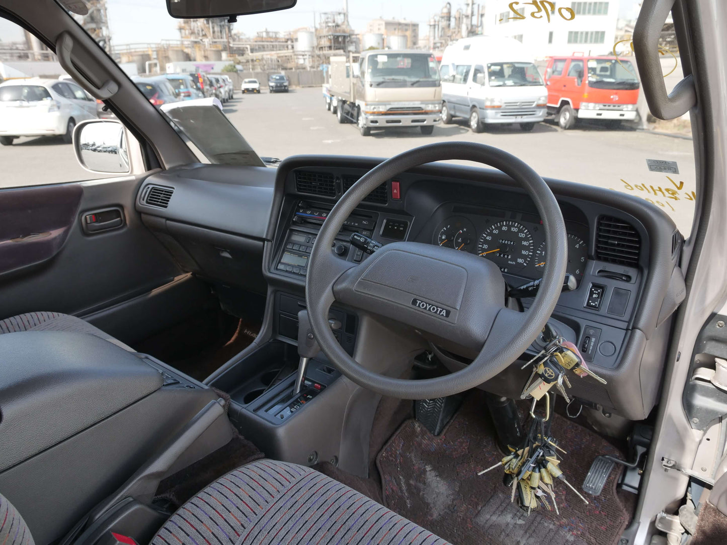 1994 TOYOTA HIACE SUPER CUSTOM 4WD VAN