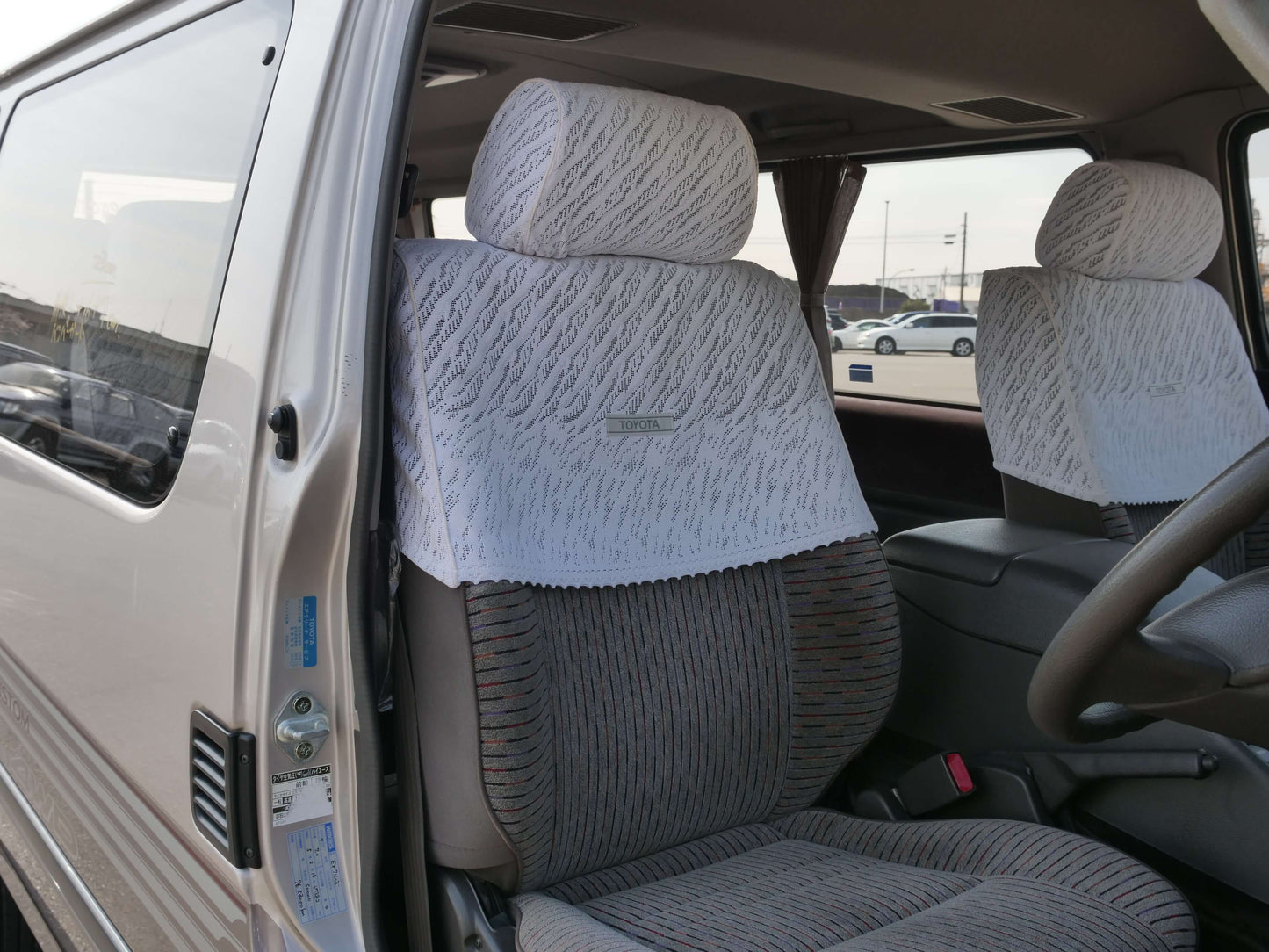 1994 TOYOTA HIACE SUPER CUSTOM 4WD VAN