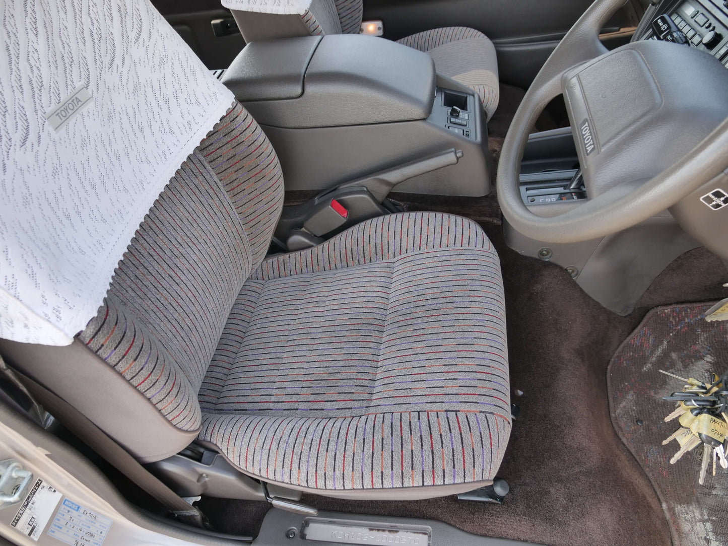 1994 TOYOTA HIACE SUPER CUSTOM 4WD VAN
