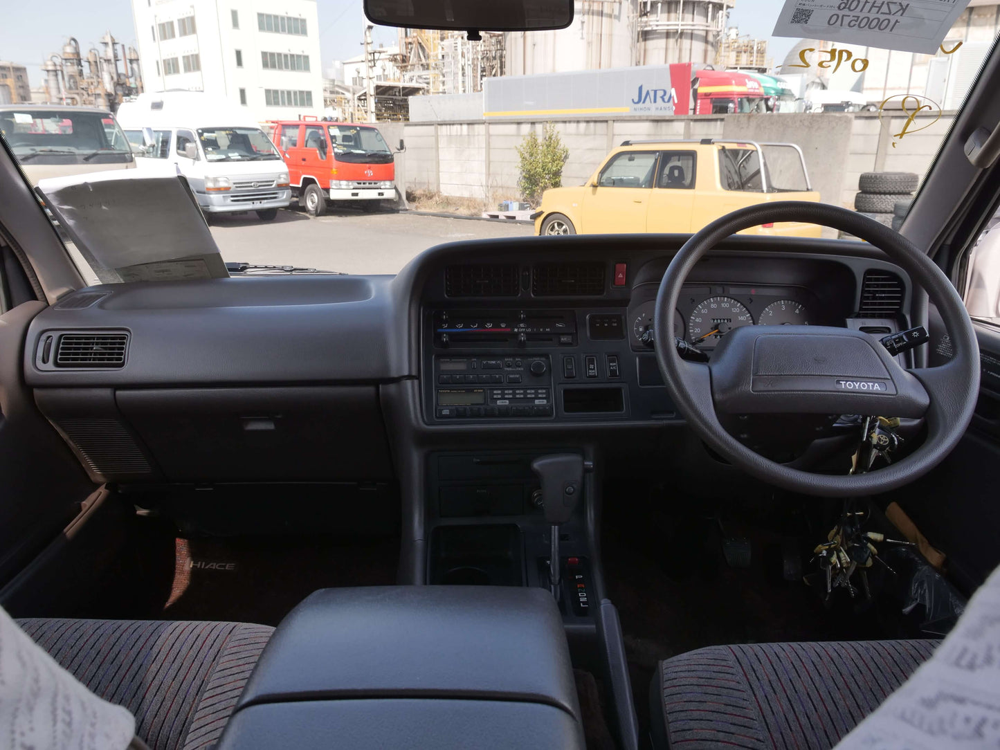 1994 TOYOTA HIACE SUPER CUSTOM 4WD VAN