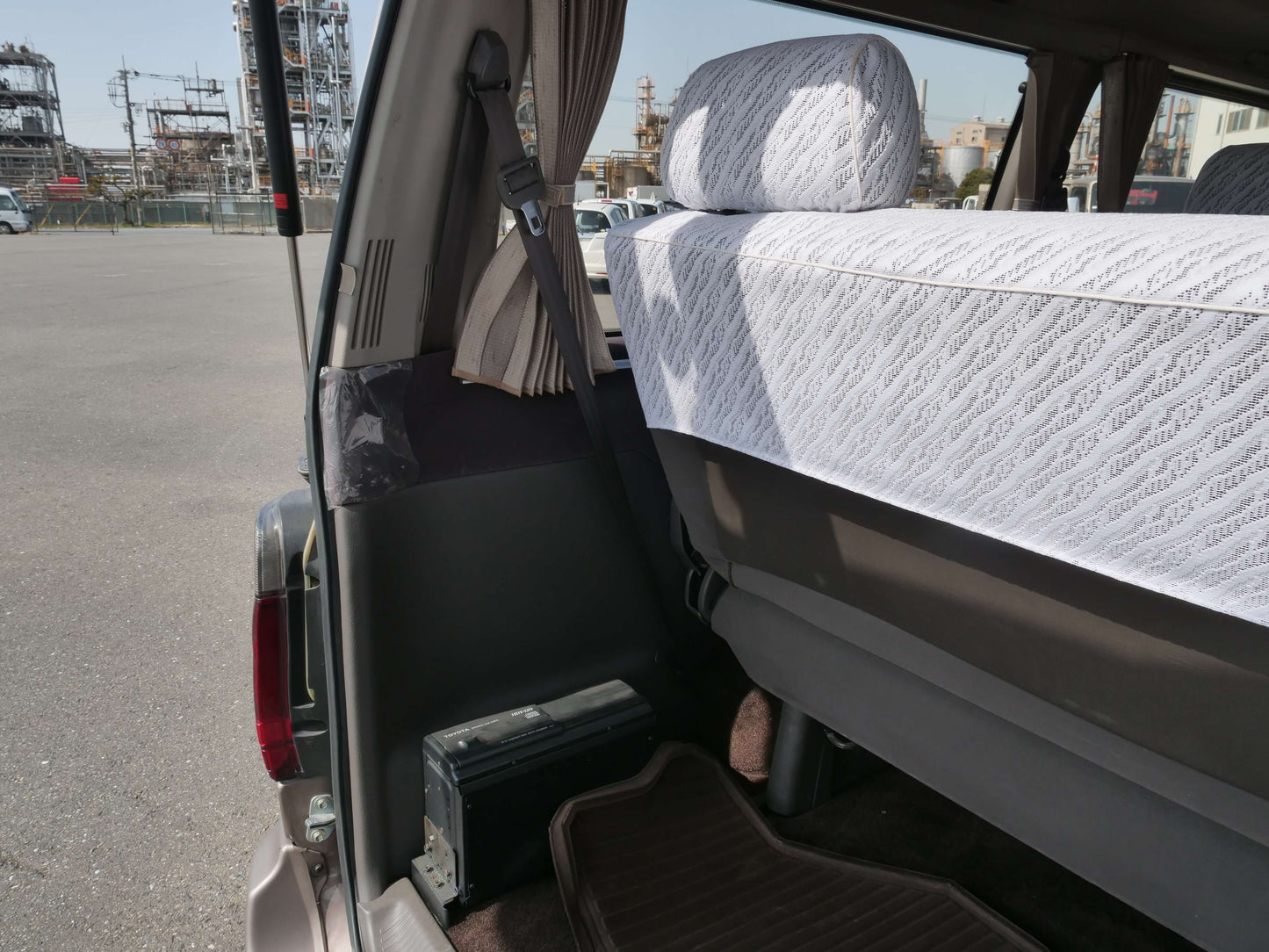 1994 TOYOTA HIACE SUPER CUSTOM 4WD VAN