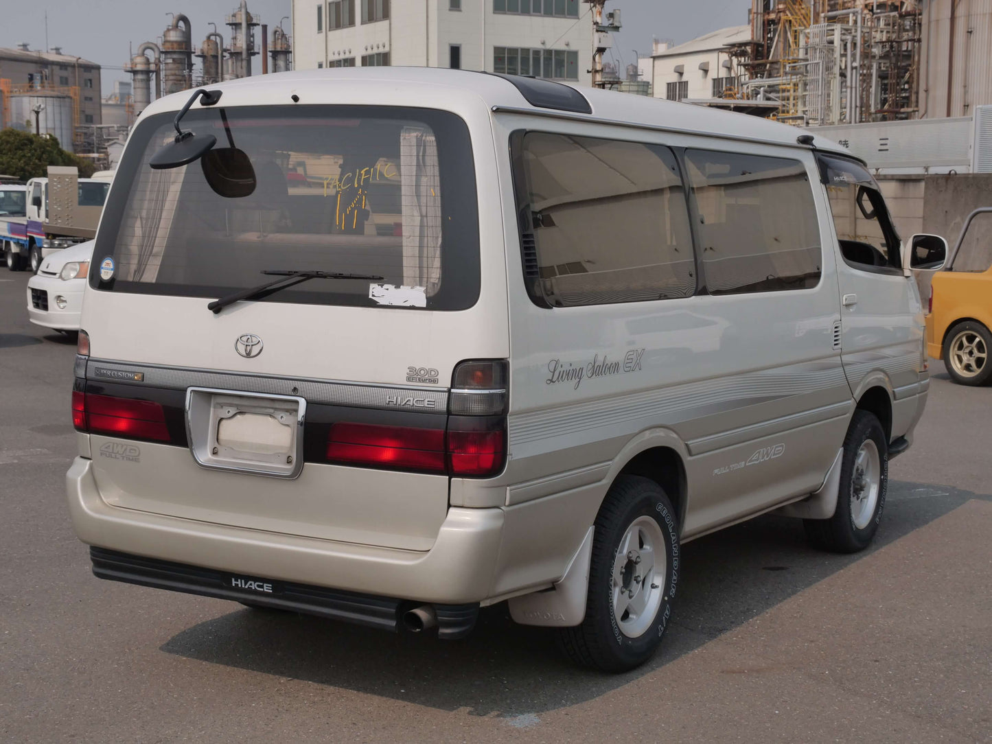 1999 TOYOTA HIACE SUPER CUSTOM 4WD VAN