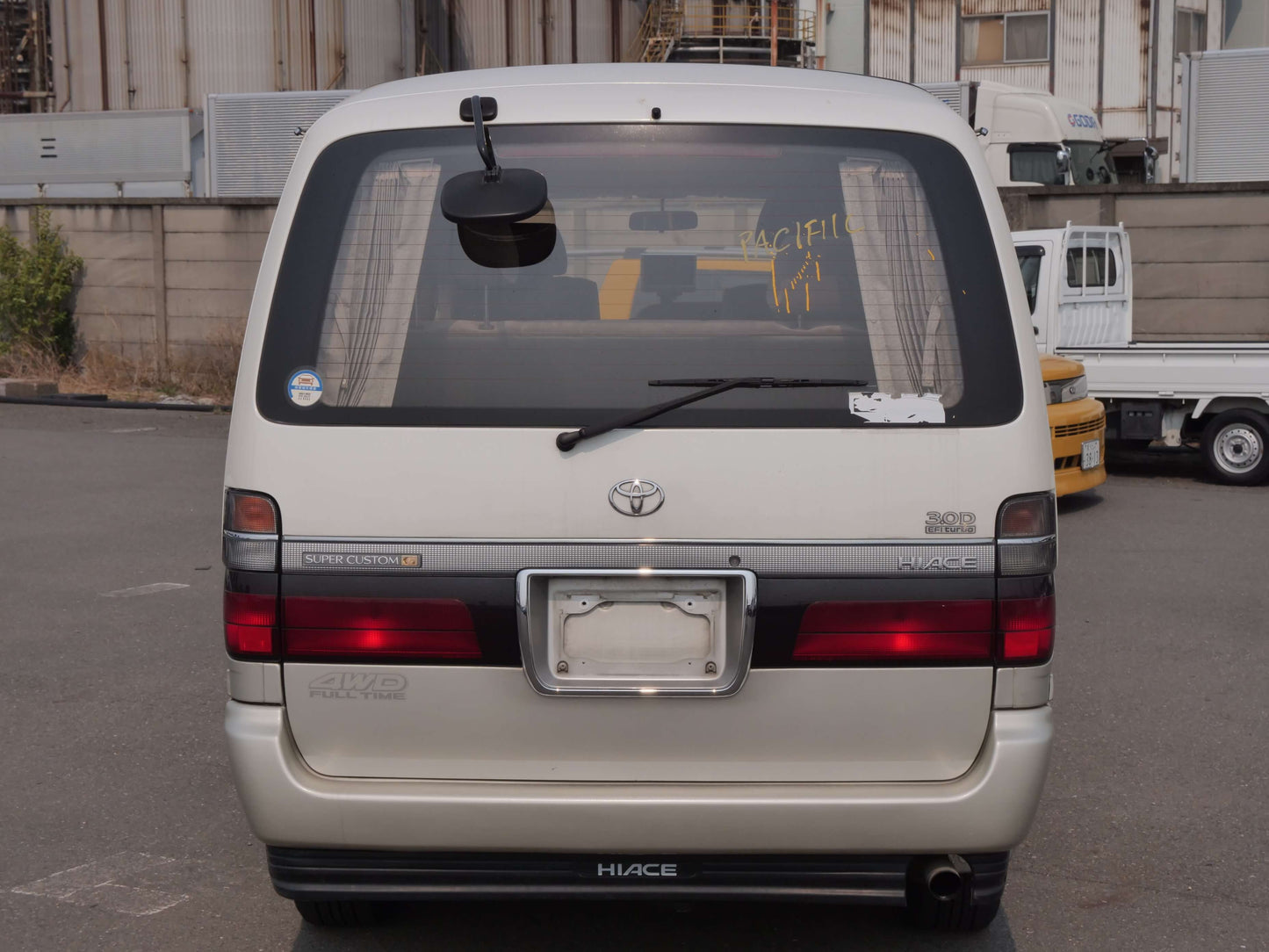 1999 TOYOTA HIACE SUPER CUSTOM 4WD VAN